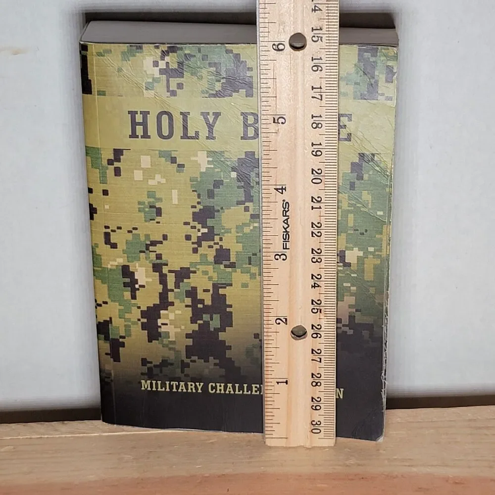 BOOK Holy Bible: Military Challenge Edition (Paperback) - Picture 6 of 10